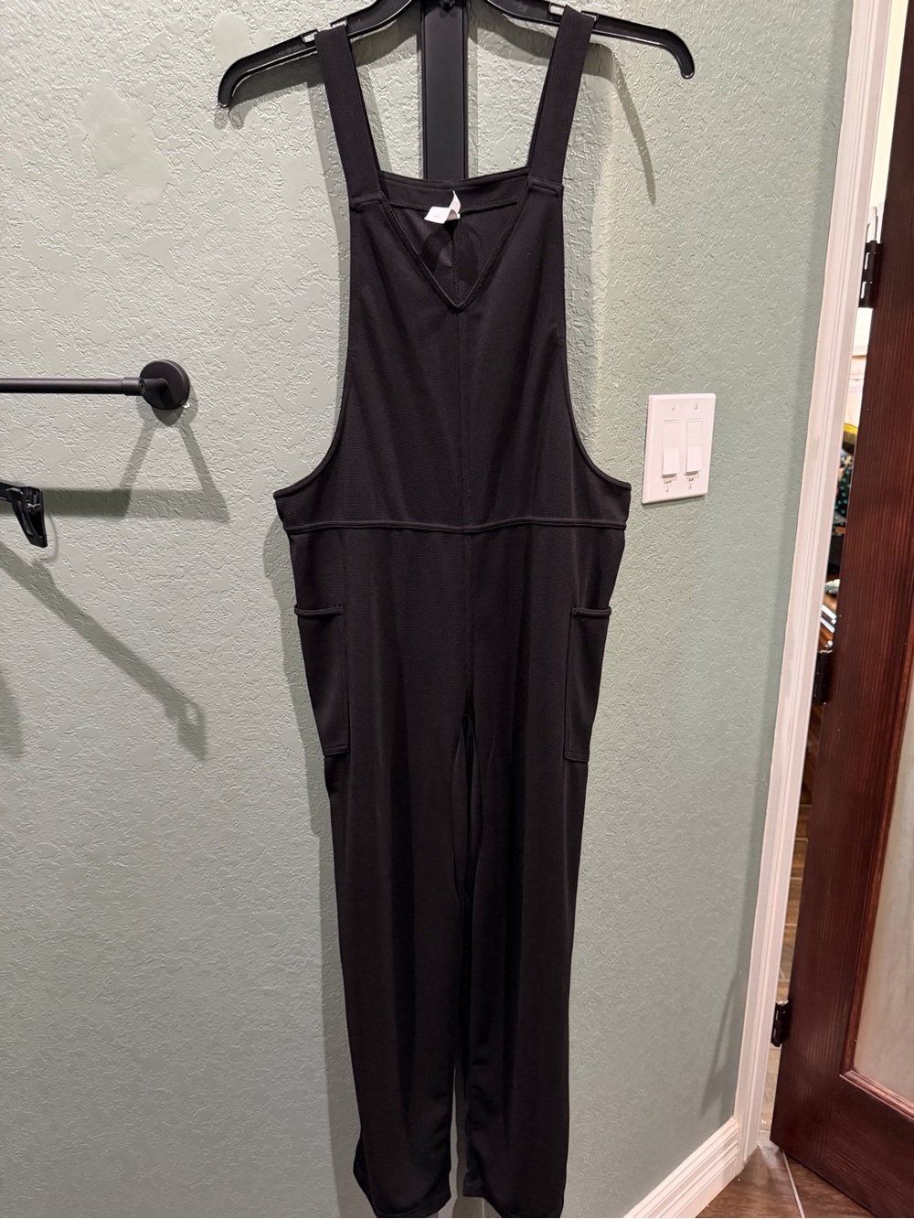 HALARA Black Jumpsuit Overalls Romper